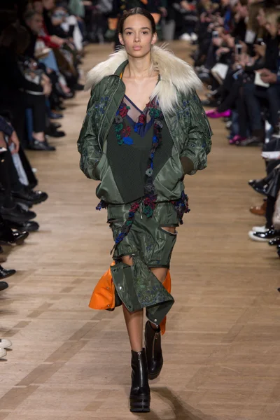 Look 5